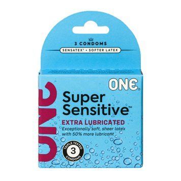 Презервативи ONE Super Sensitive, 3 шт, гладенькі, з додатковою змазкою, картонне паковання SX0779 фото